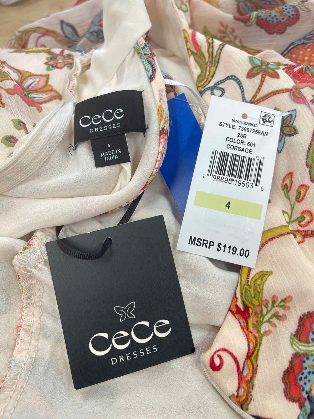 CeCe Size 4 Peach New Dress