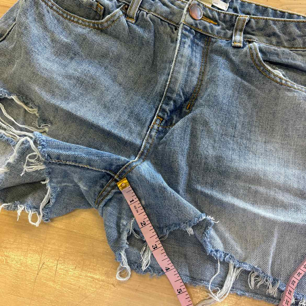 Life In Progress Women Size 27 Blue Denim Preloved Shorts