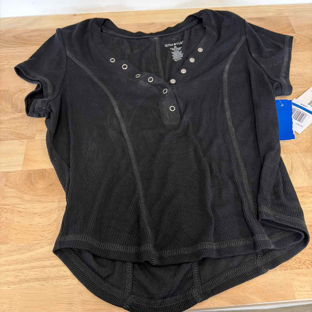 ultra flirt Size XL Ribbed Cropped Henley Short Sleeve - Black