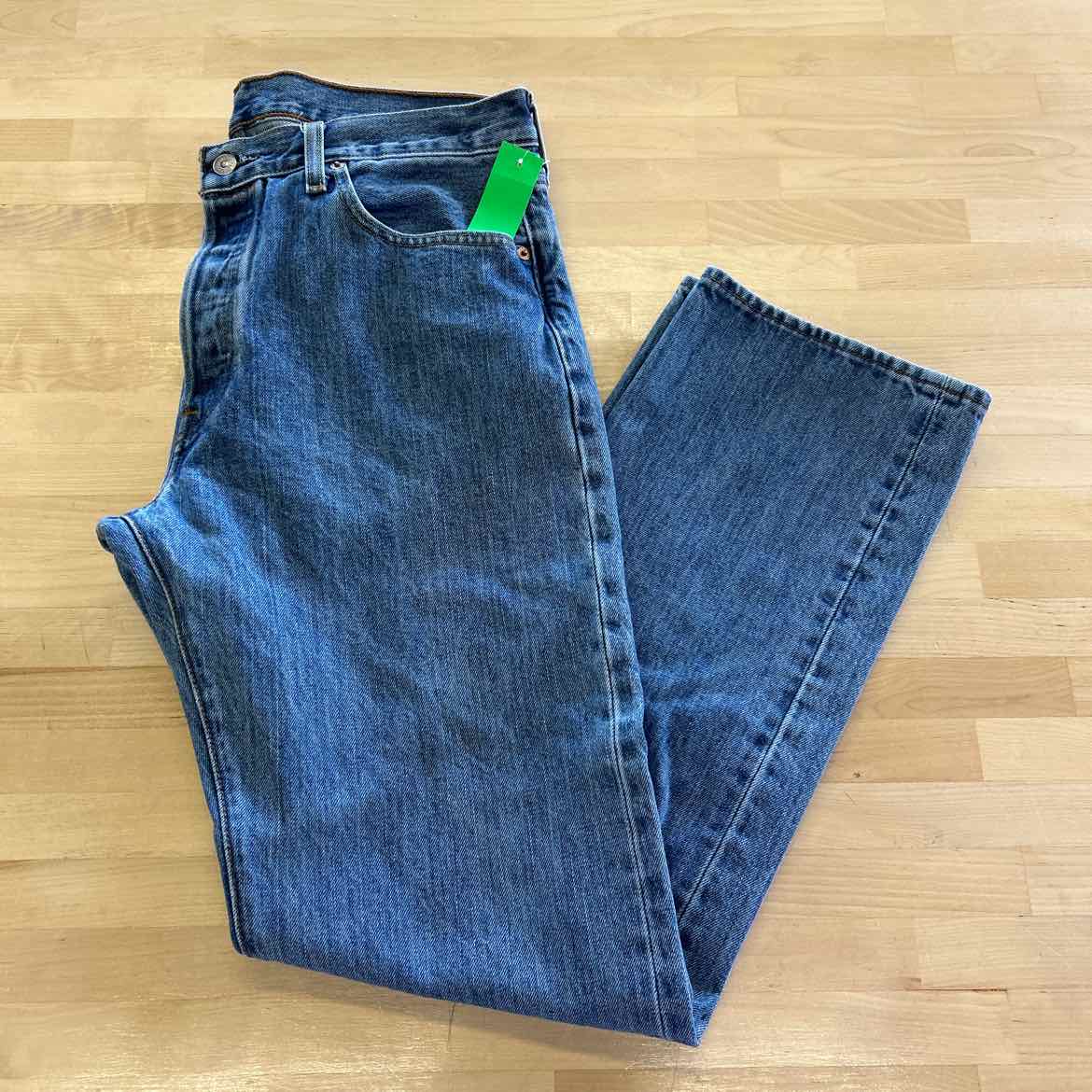 Levi's Size 34x32 Blue MENS Jeans