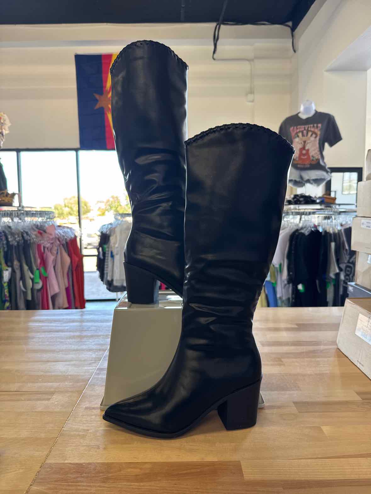 Journee Shoe Size 9 Black Daria Boots