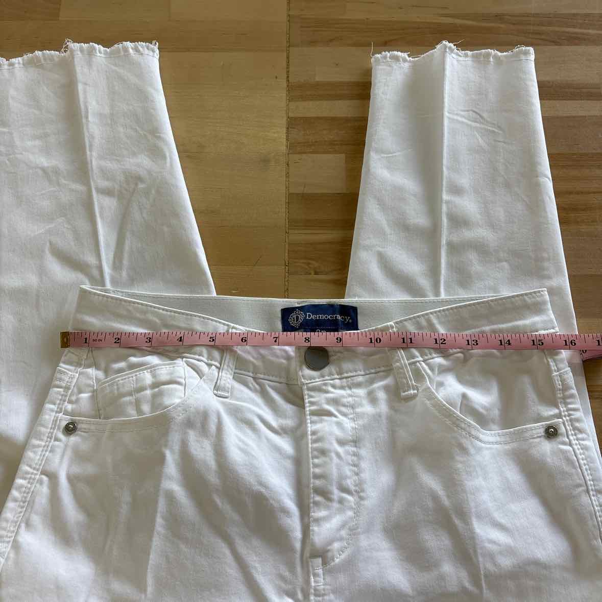 Democracy Size 8P White Pants