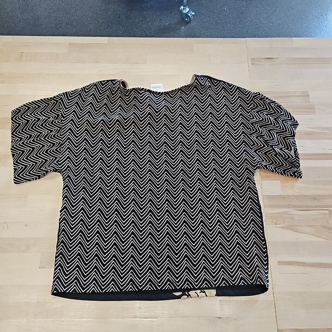 Chico's Size 1 Black Used Blouse