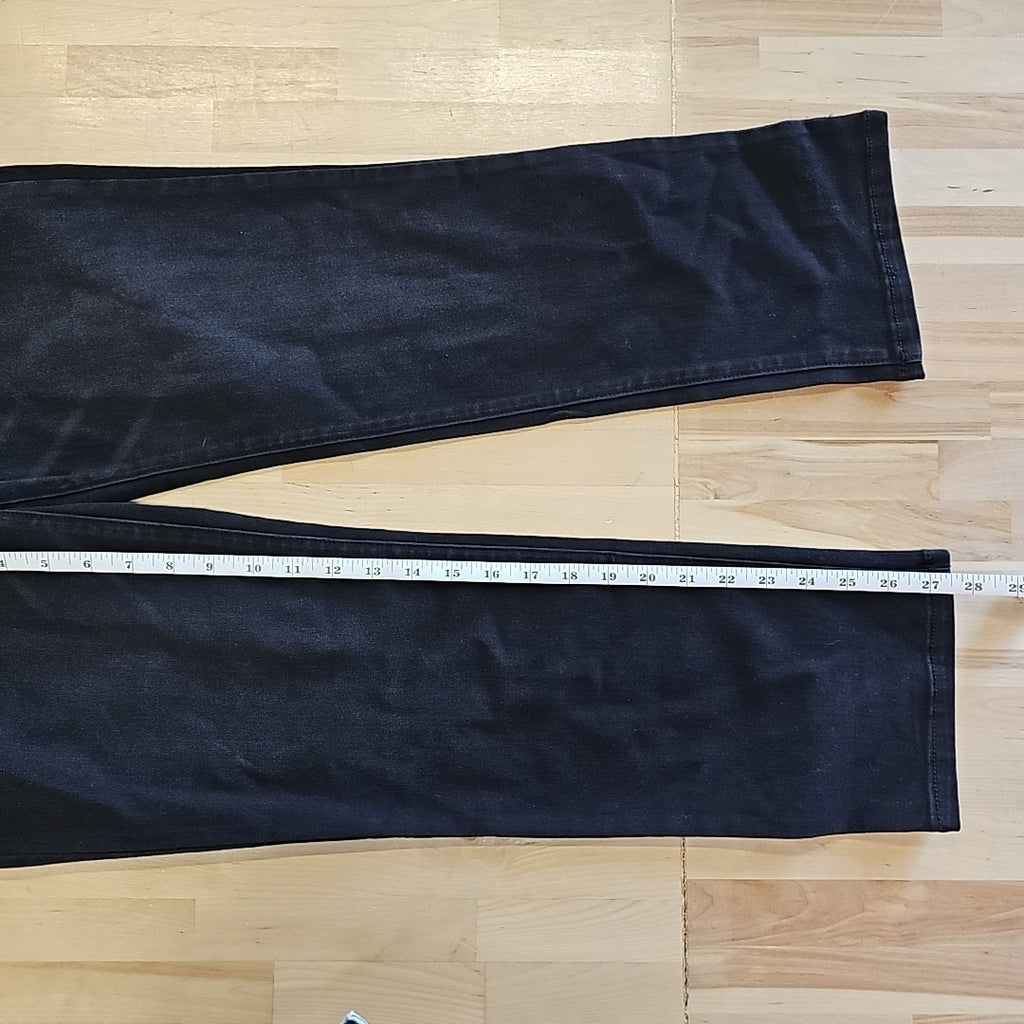 Democracy Women's Petite Ab Solution Straight Leg Jean Black