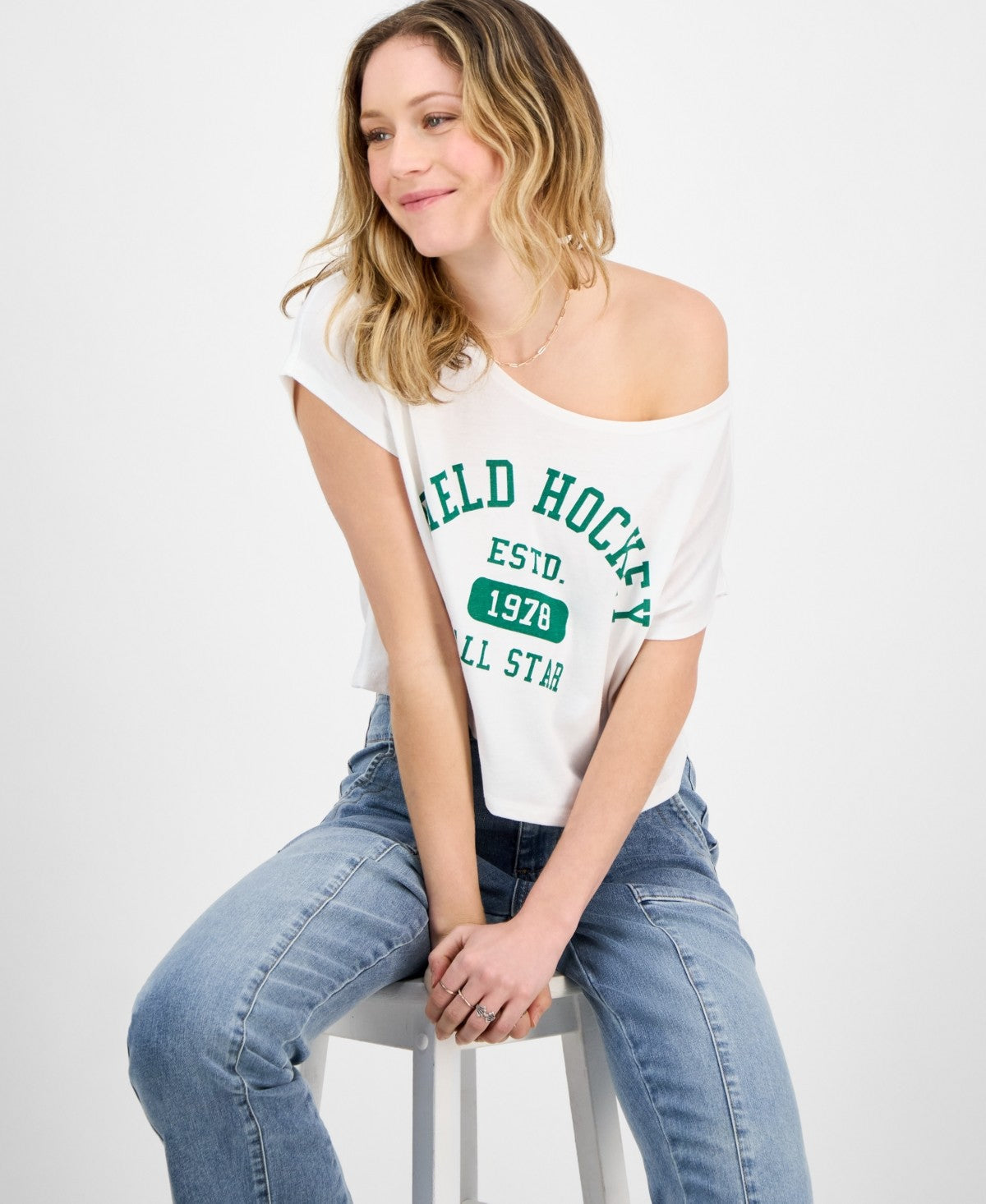 Self E Size M Graphic Off-the-Shoulder T-Shirt - White