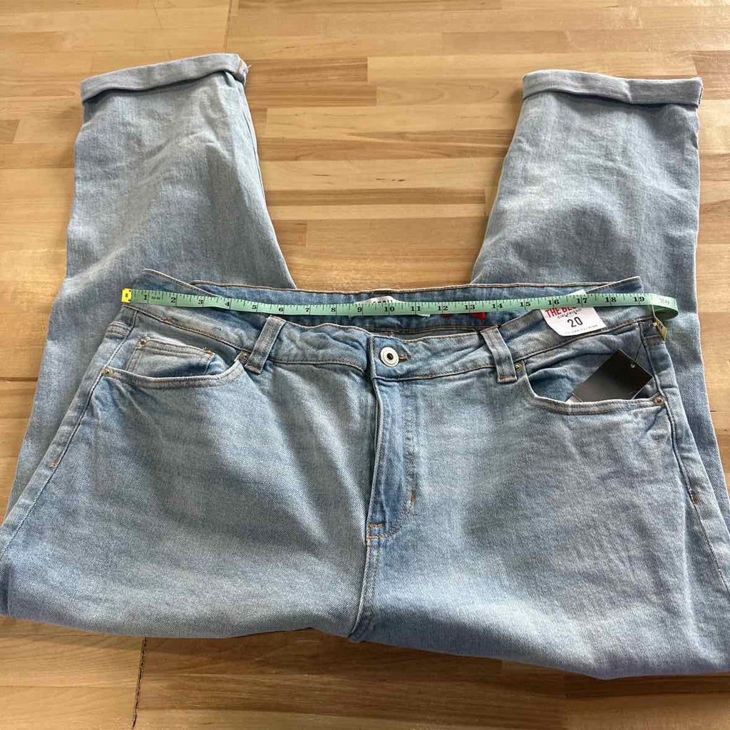 Celebrity pink Size 20 Trendy Plus Size Distressed Girlfriend Jeans - Sink Hole