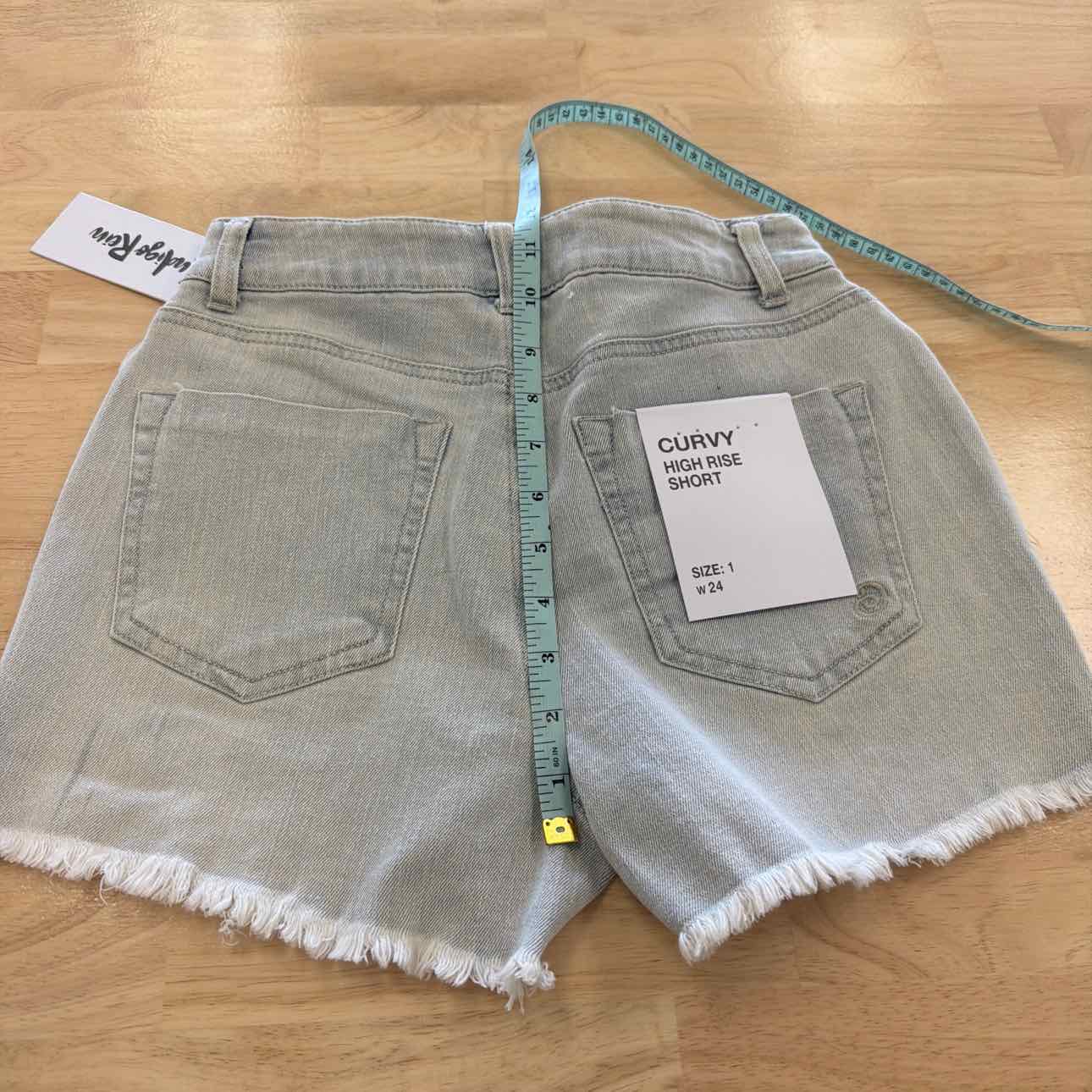 Indigo Rain Women Size 1 Blue New Shorts