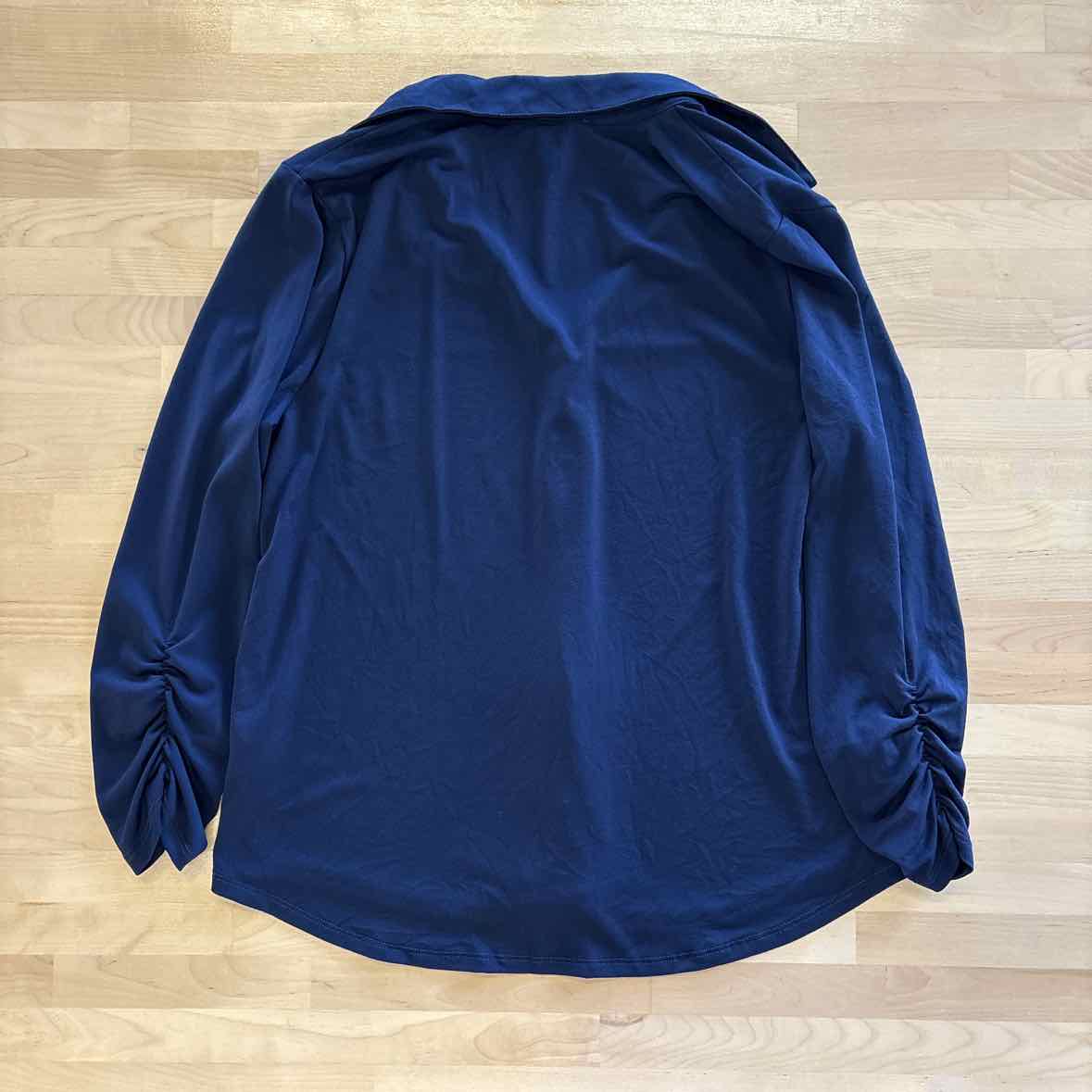 Cable & Gauge Size L Blue Button Down Shirt