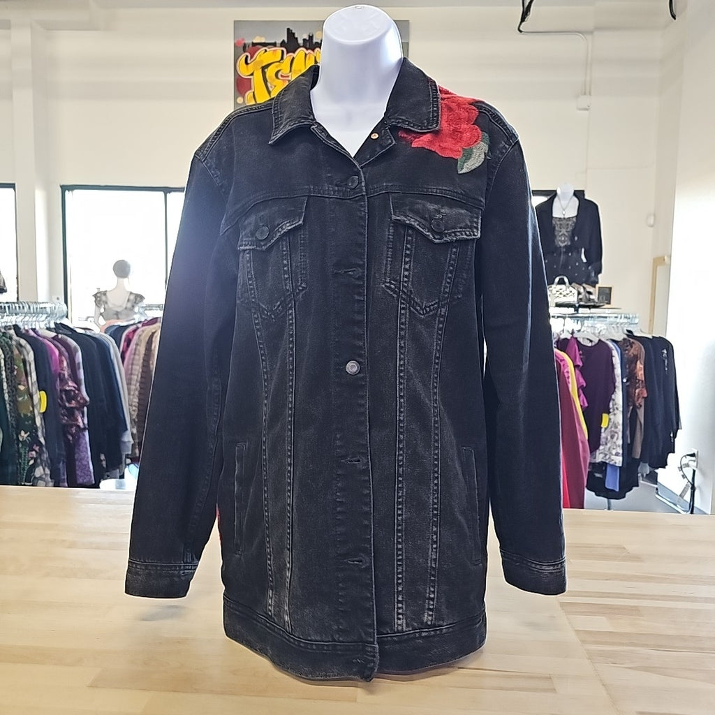 American Eagle Size M Red & Black Denim Jacket with Embroidered Flowers