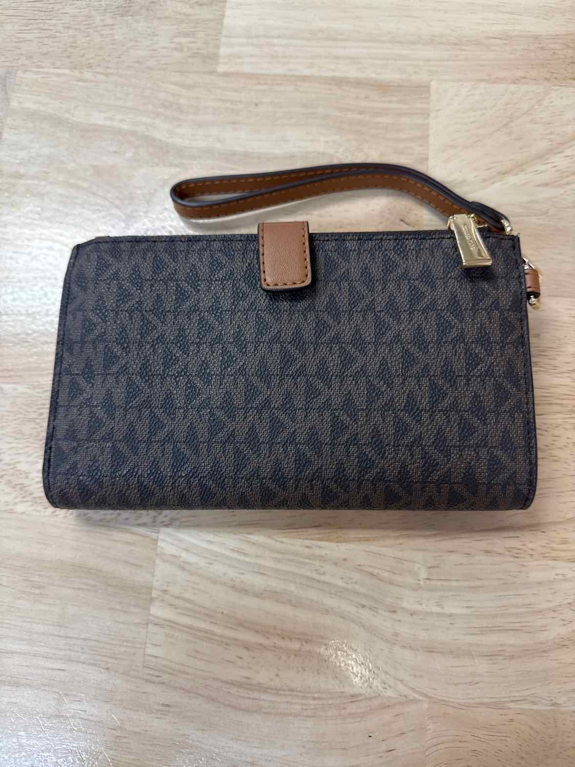 Michael Kors Jest Set Double Zip Phone Wristlet