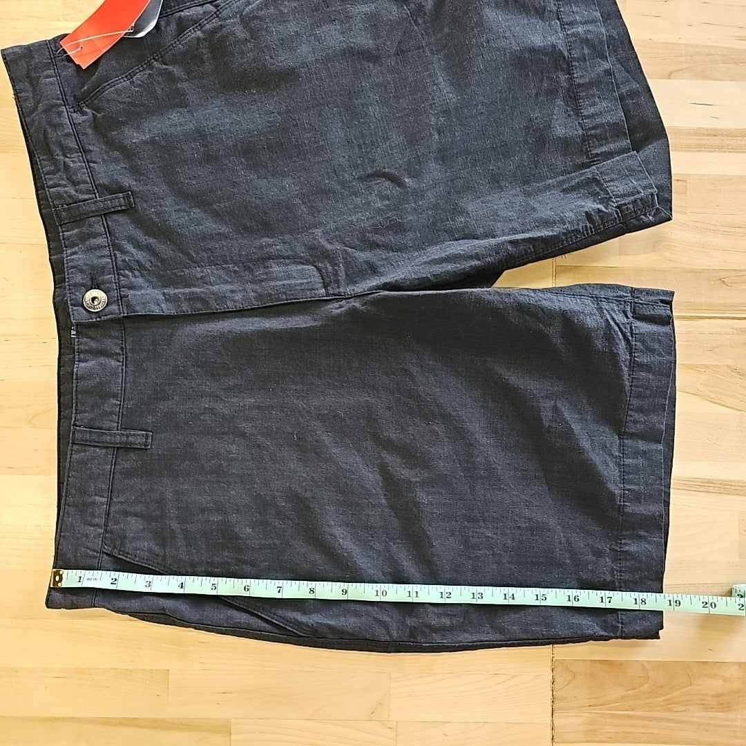 I.n.c. International Concepts Classic-Fit Solid 8.5" Chambray Shorts