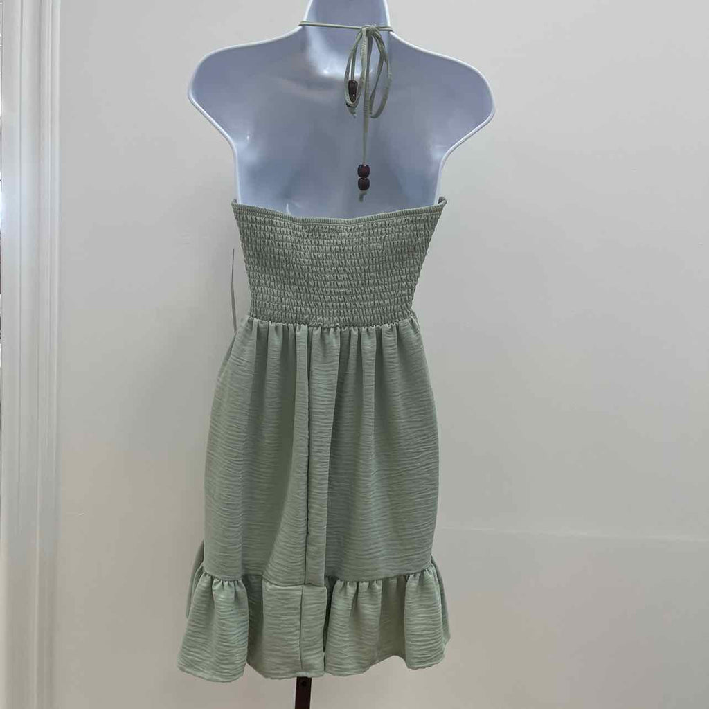 Madden Girl Size XL Crochet Bodice Halter Empire Waist Dress