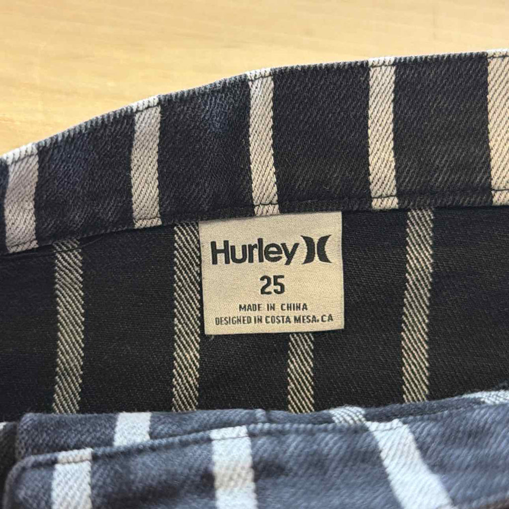 Hurley Juniors' Size 25 Sloan Button-Front Mini Skirt - Black