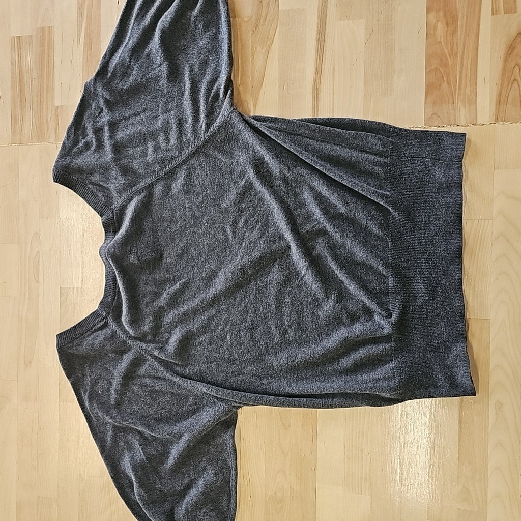 Absolutely Size M Gray Long Sleeve