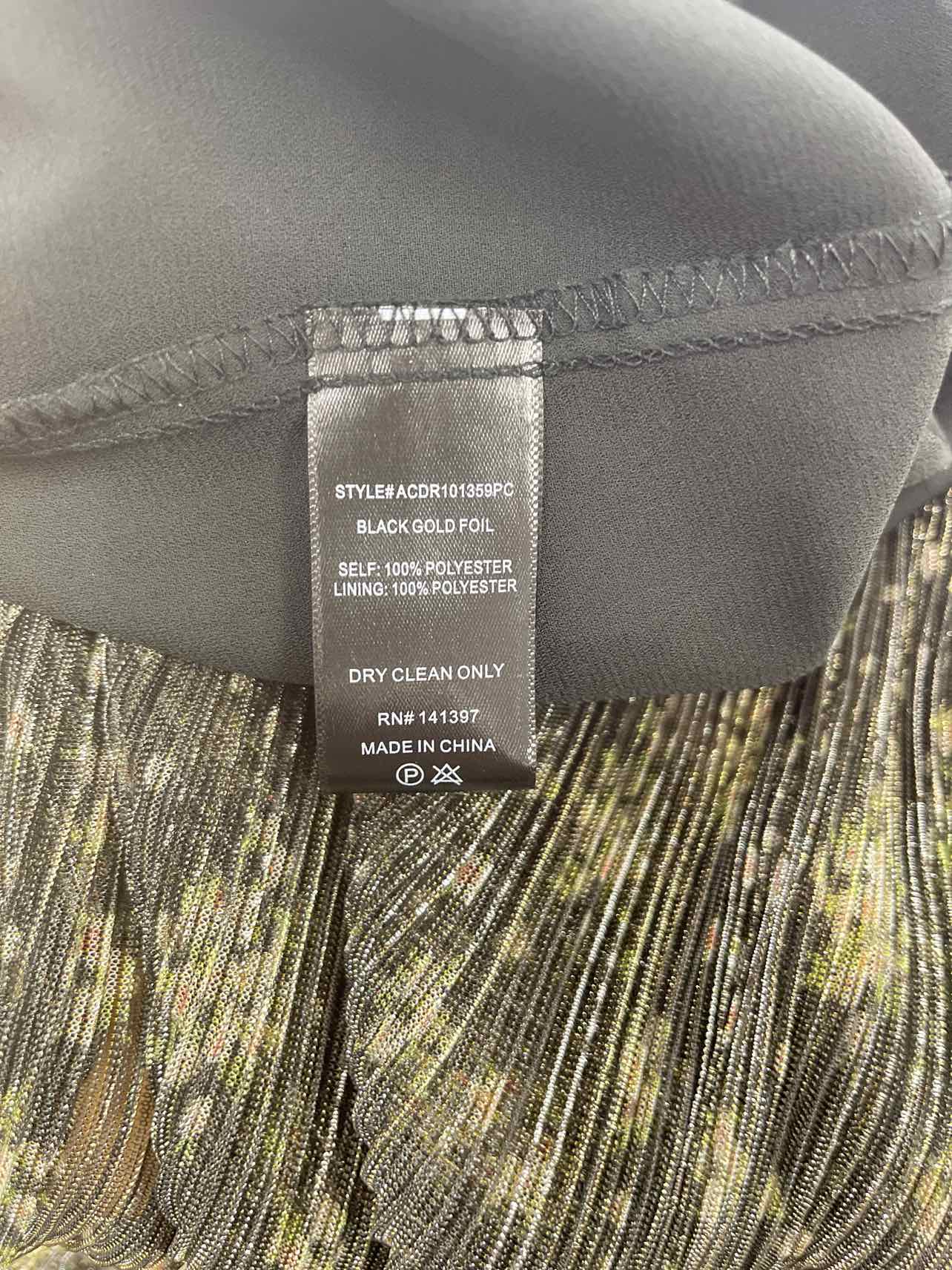 astr Size M Gold New Dress