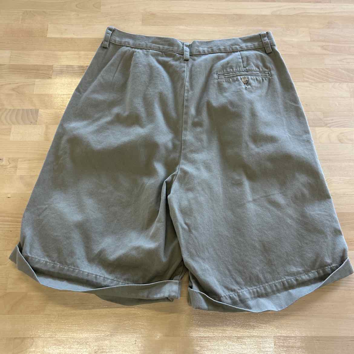 Eddie Bauer Size 14 Tan Shorts
