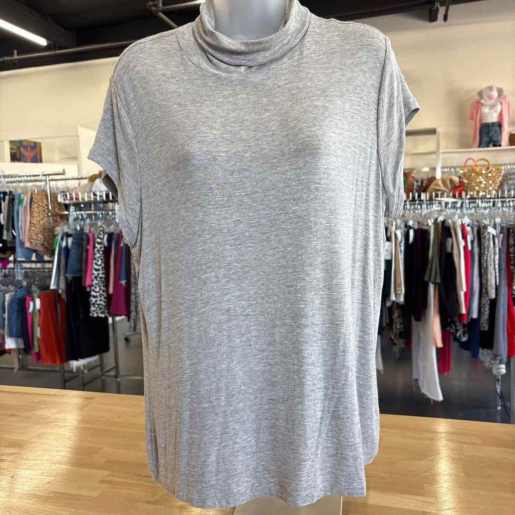 Cabi Size L Gray Blouse