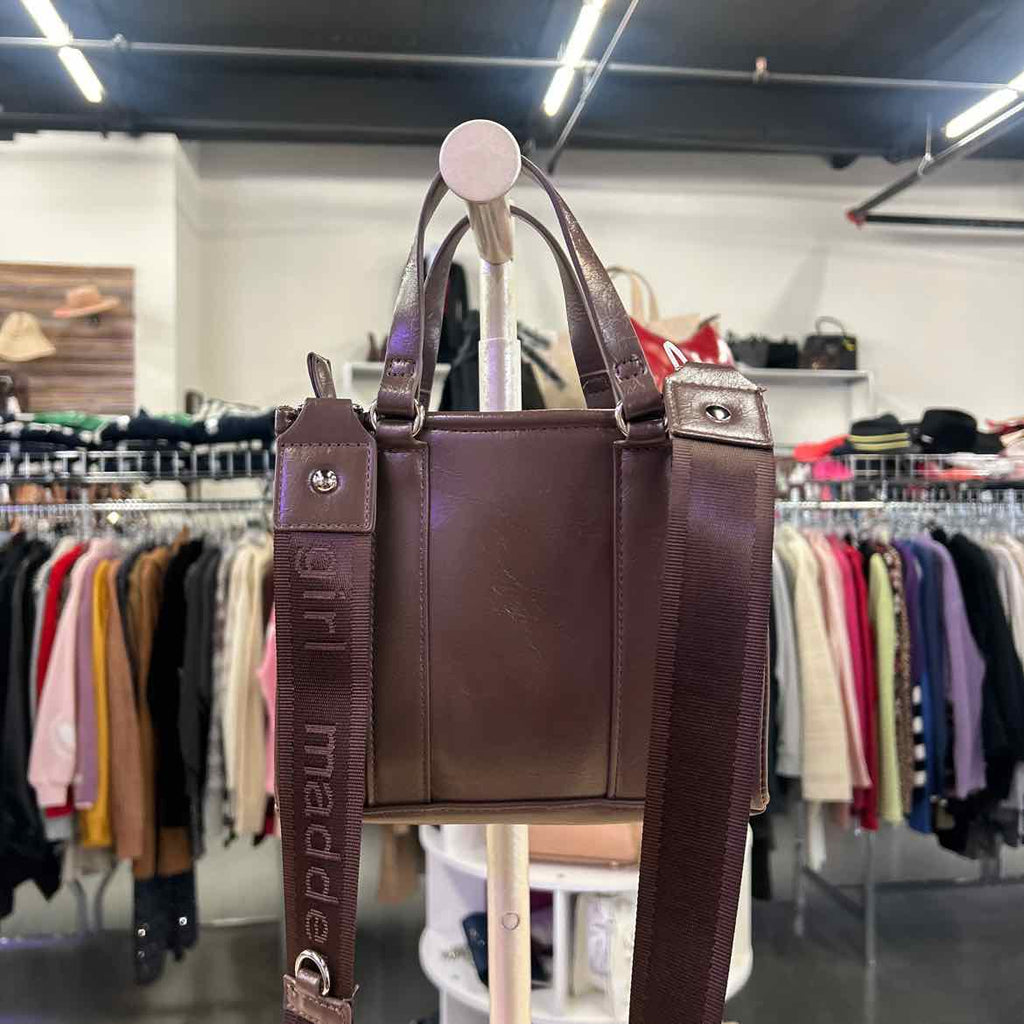 Madden Girl Madden Girl Kyrac Crinkle Zipp Walnut