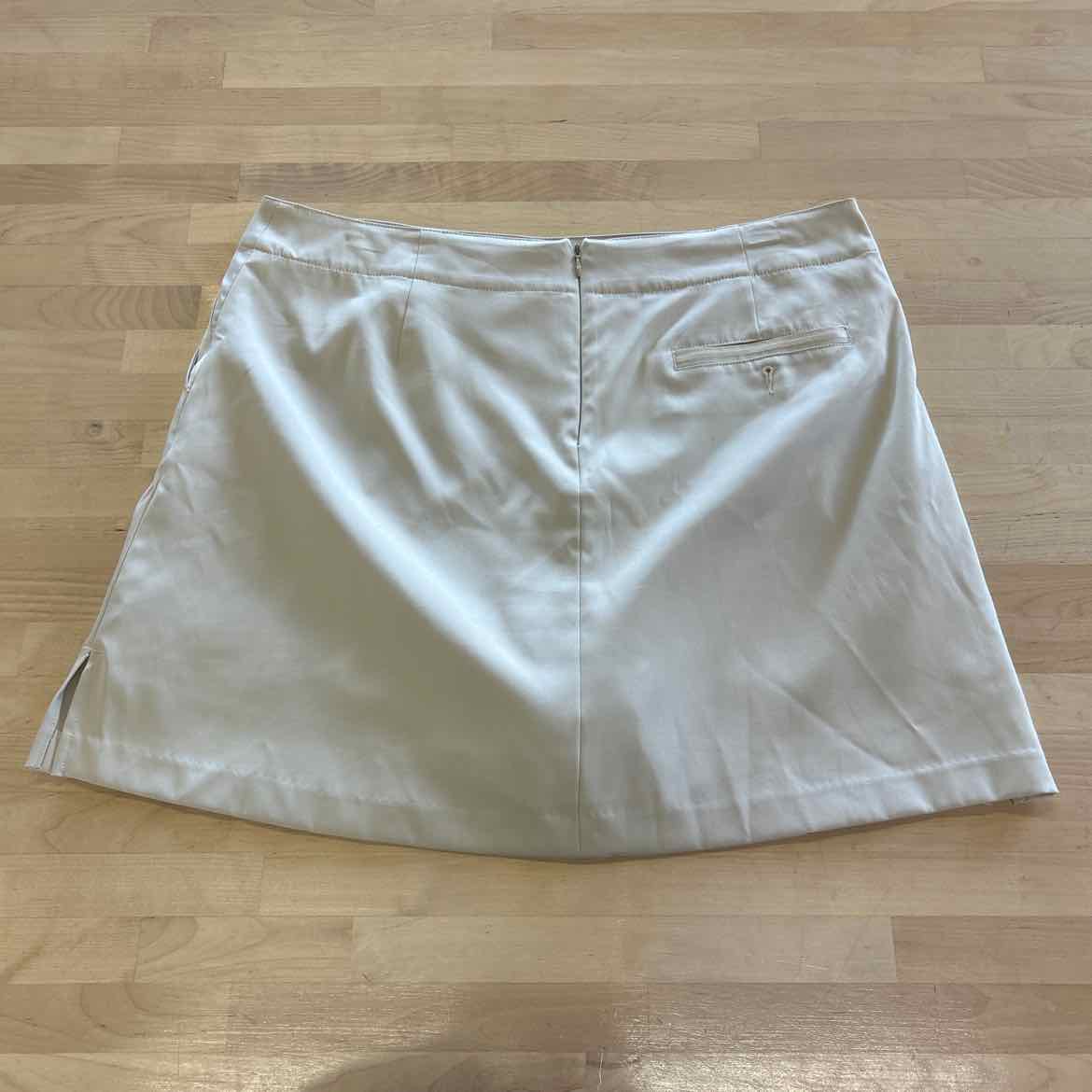 Lady Hagen Women Size 12 Tan Preloved Skorts