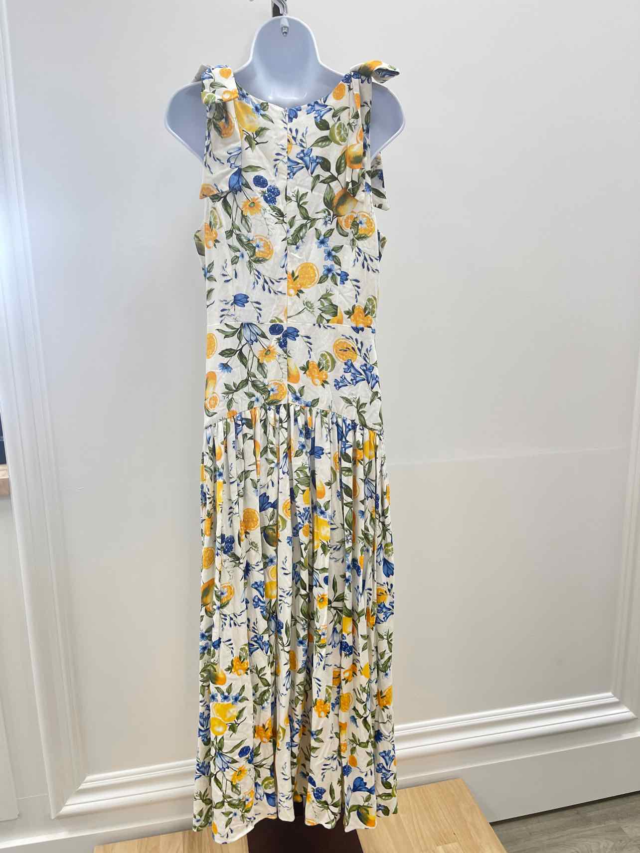 CeCe Size M White Yellow New Dress