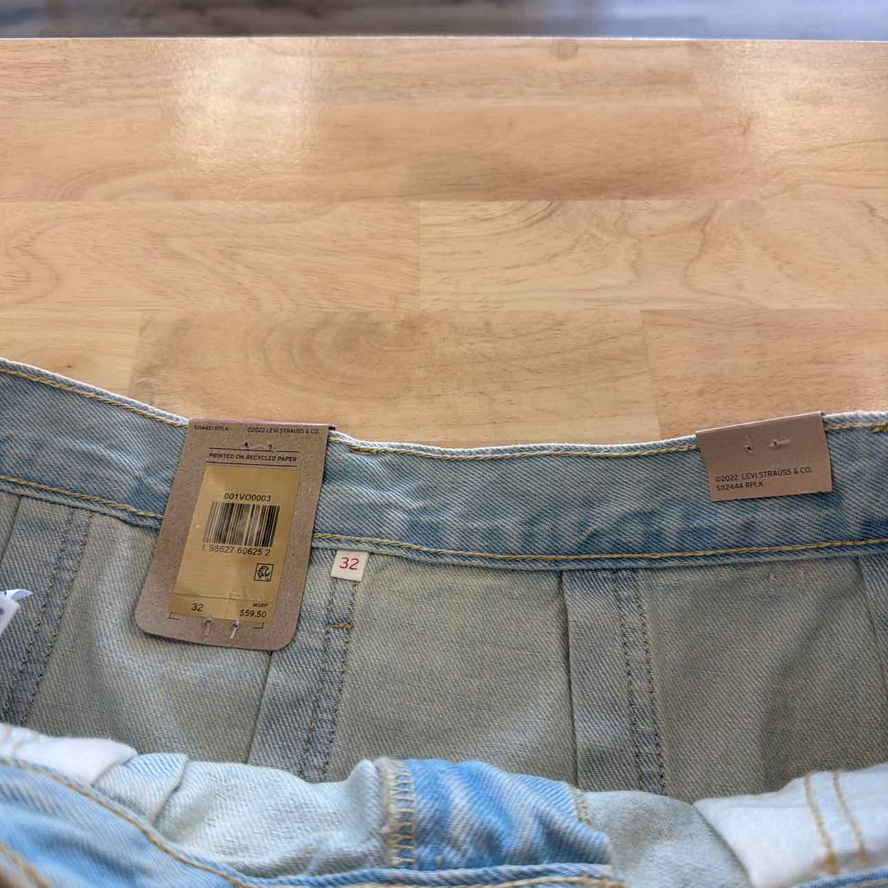 Levi's Size 32 Blue New Skirt