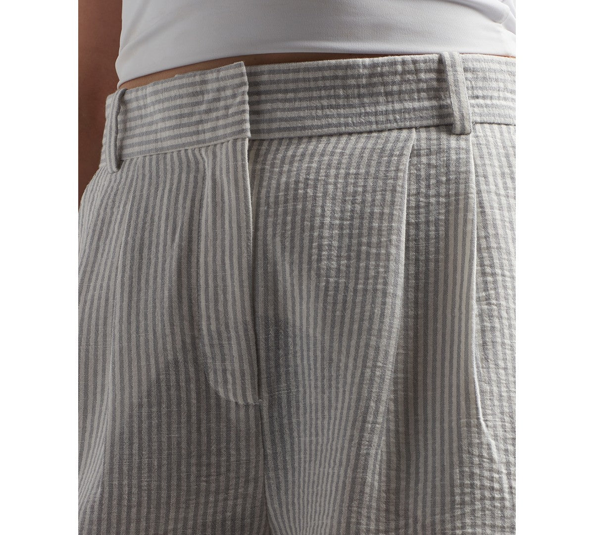 Bcx Juniors' Striped Pleat-Front Mid-Rise Shorts - Grey - 5