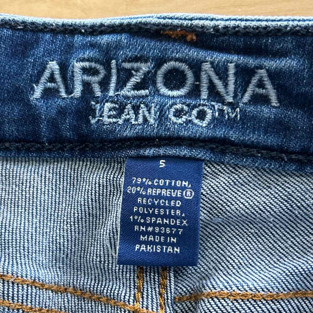 Arizona Jean Women Size 5 Blue Denim Preloved Shorts