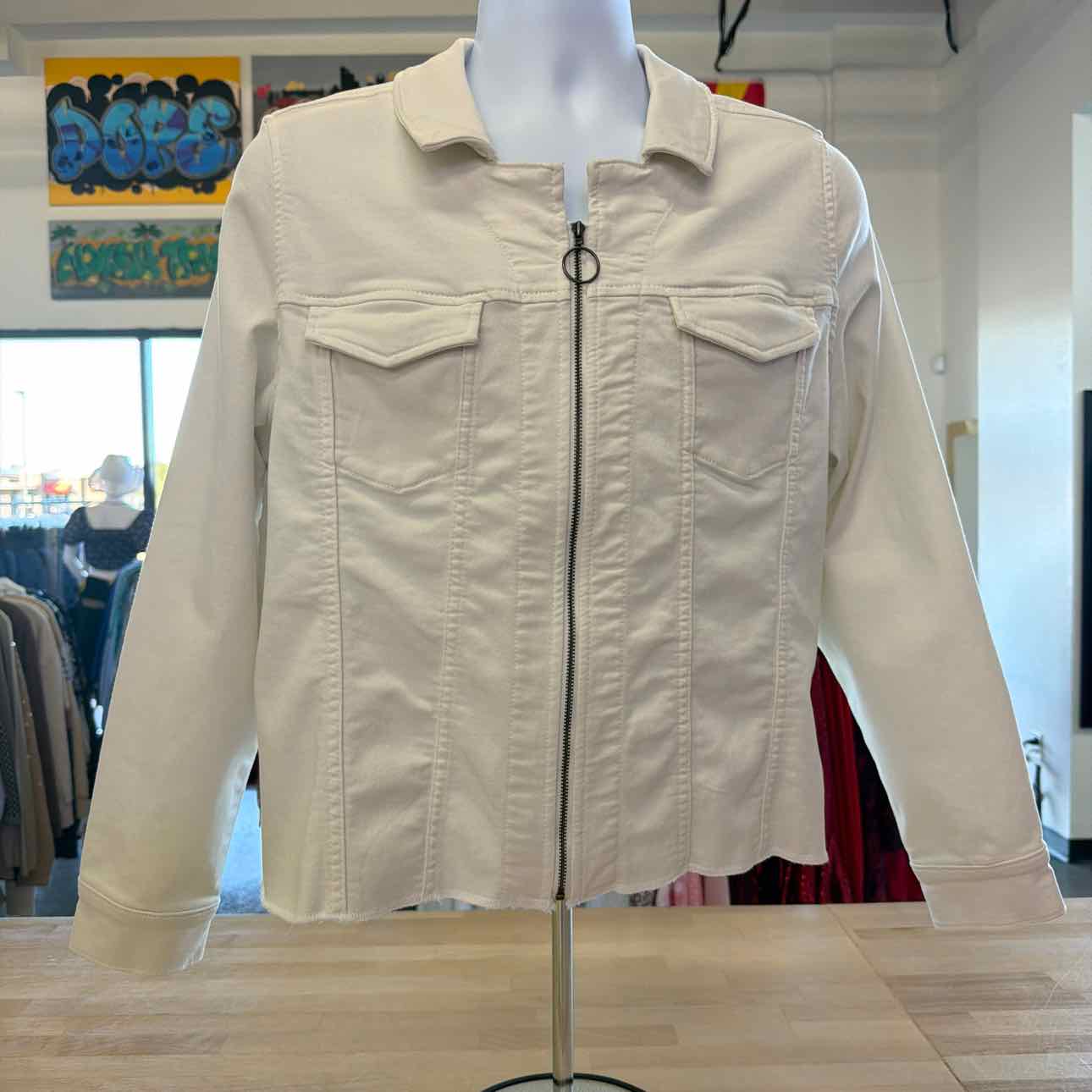 D & Co. Size L White Preloved Jacket