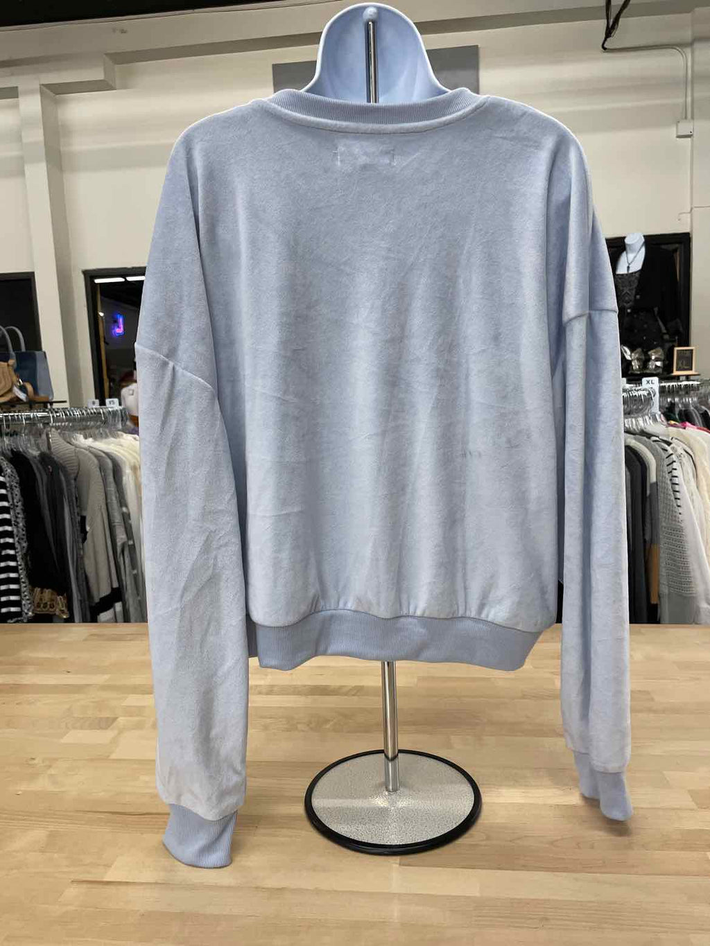 Grayson/threads Size M Blue Studs Sweatshirt