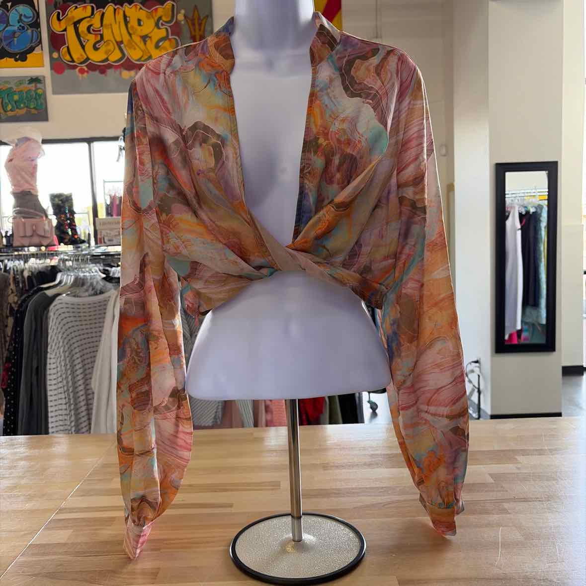 Pretty Little Thing Size 8 Multi-Color New Crop Top