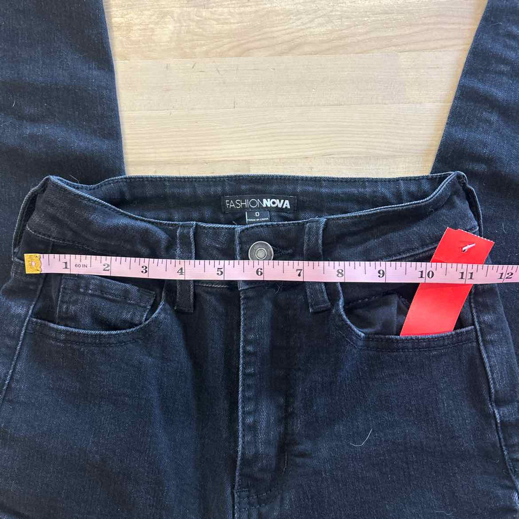 Fashion Nova Size 0 Black Preloved Jeans