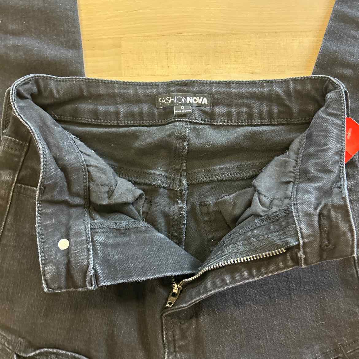 Fashion Nova Size 0 Black Preloved Jeans
