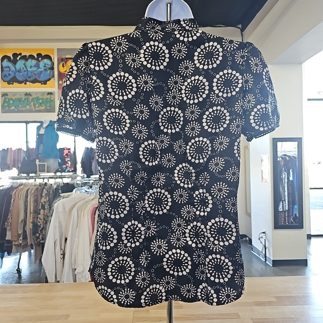 Violet & Claire Size PM BLACK & WHITE Used Blouse