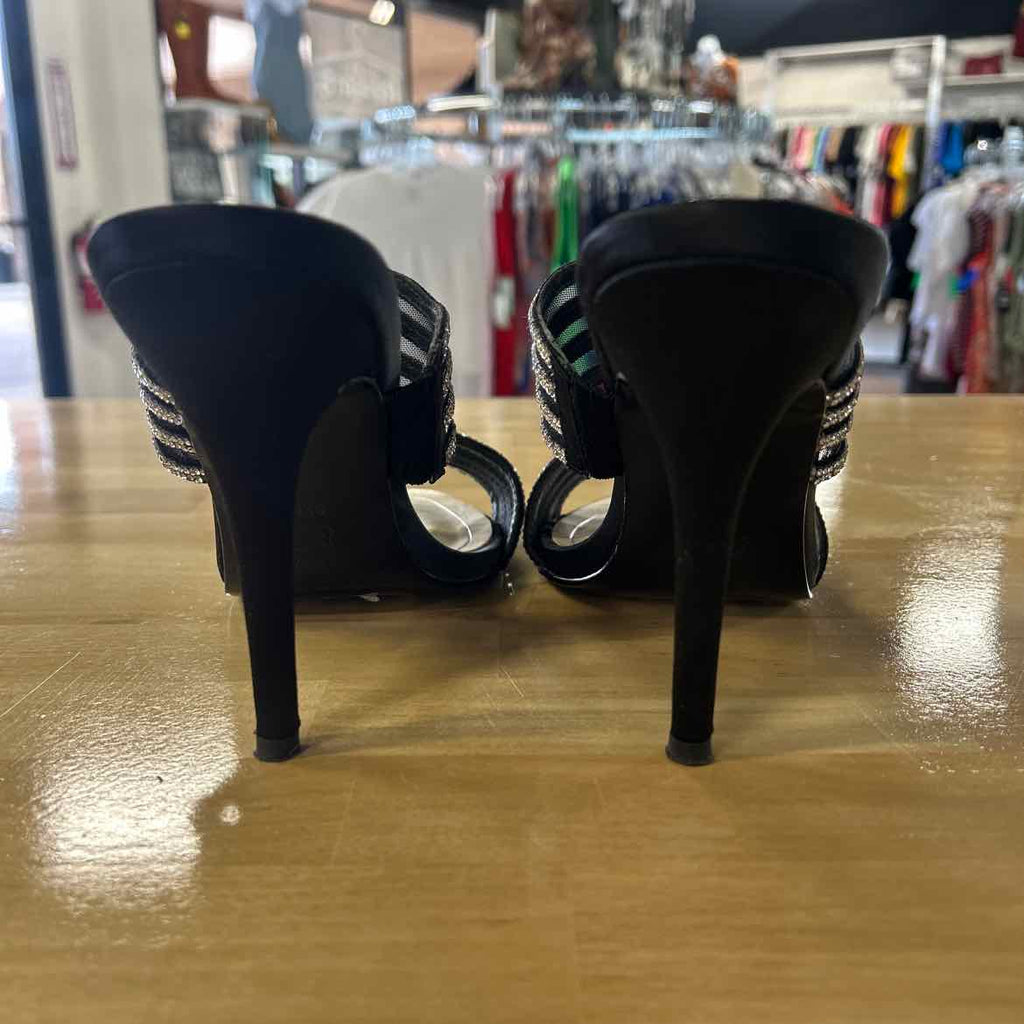 Caparros Size 8.5 Black Preloved Heels