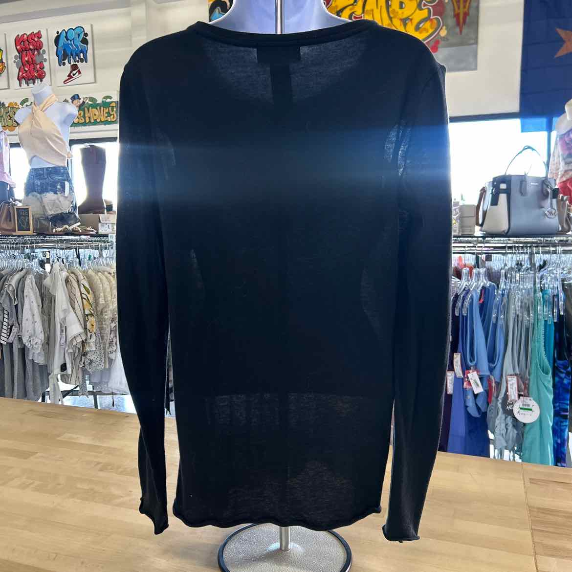 custo line Size 3 Black Preloved Longsleeve