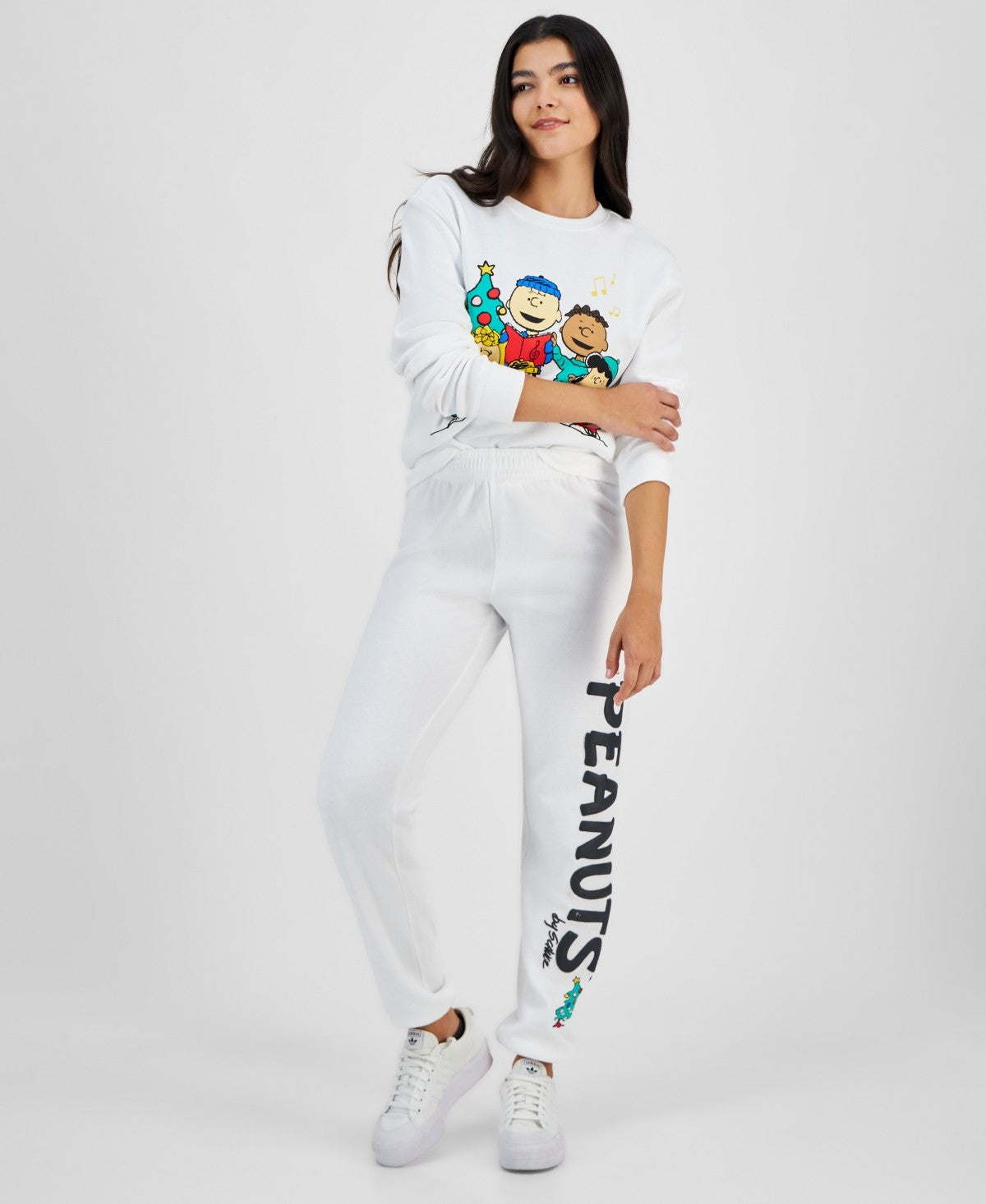 Love Tribe Juniors' Peanuts Holiday Graphic Jogger Sweatpants - Bright White