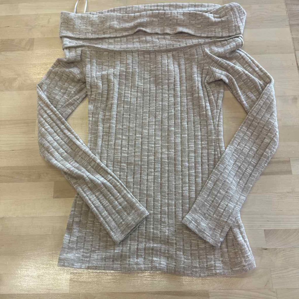 Guess Size XS Tan Sweater