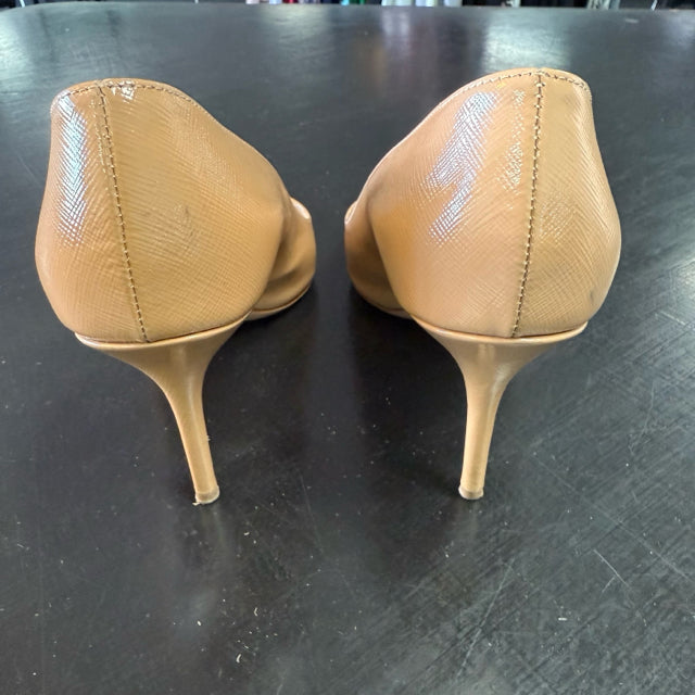 Prada Shoe Size 10 Nude Leather Heels