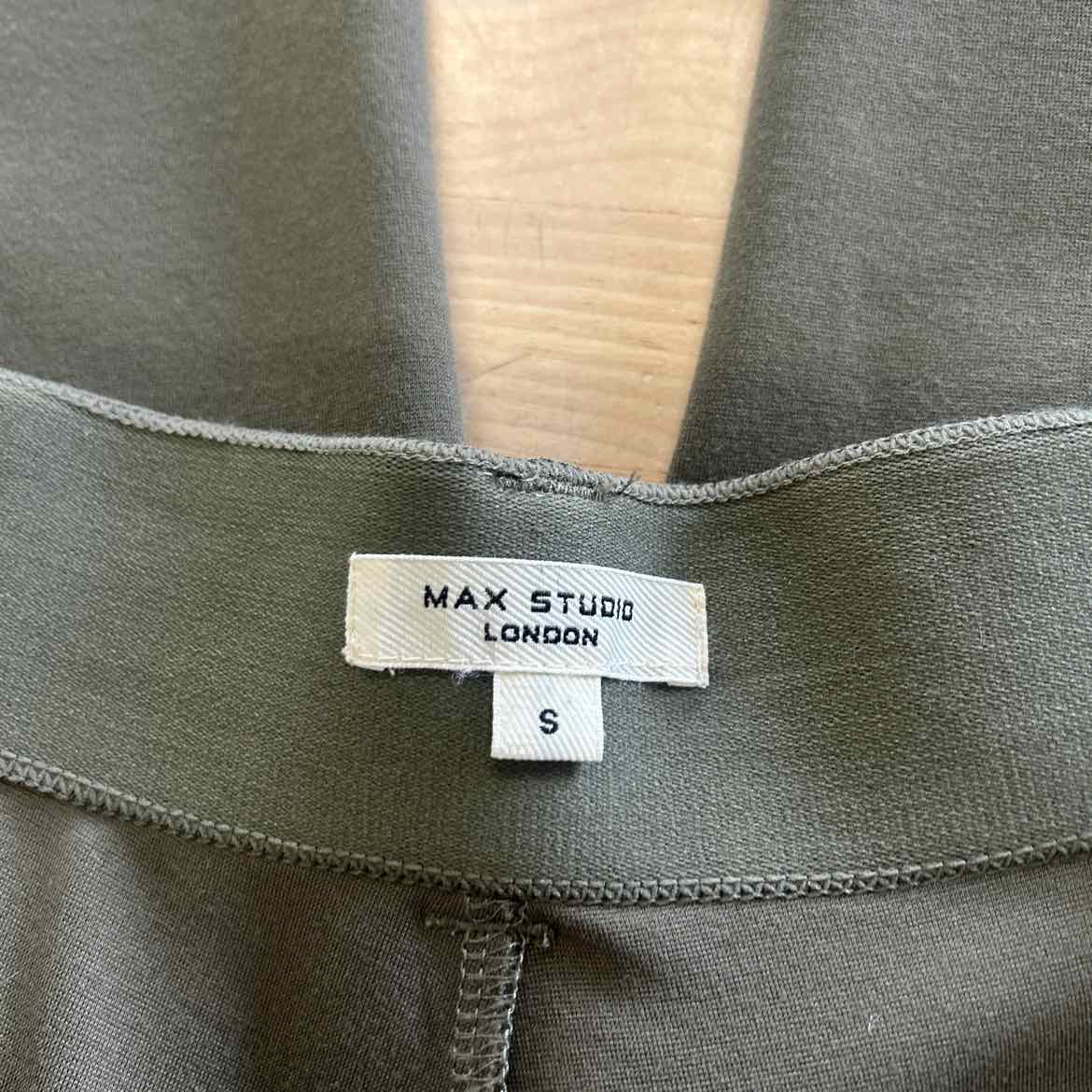Max Studio Size S Green Preloved Pants