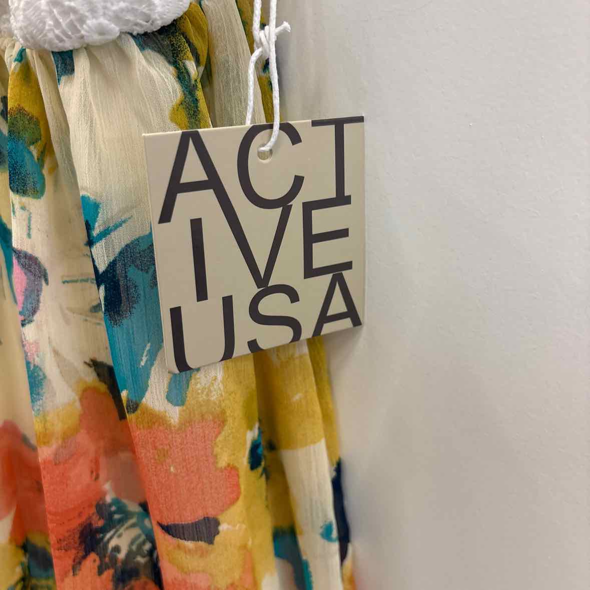 Active USA Size L White New Dress