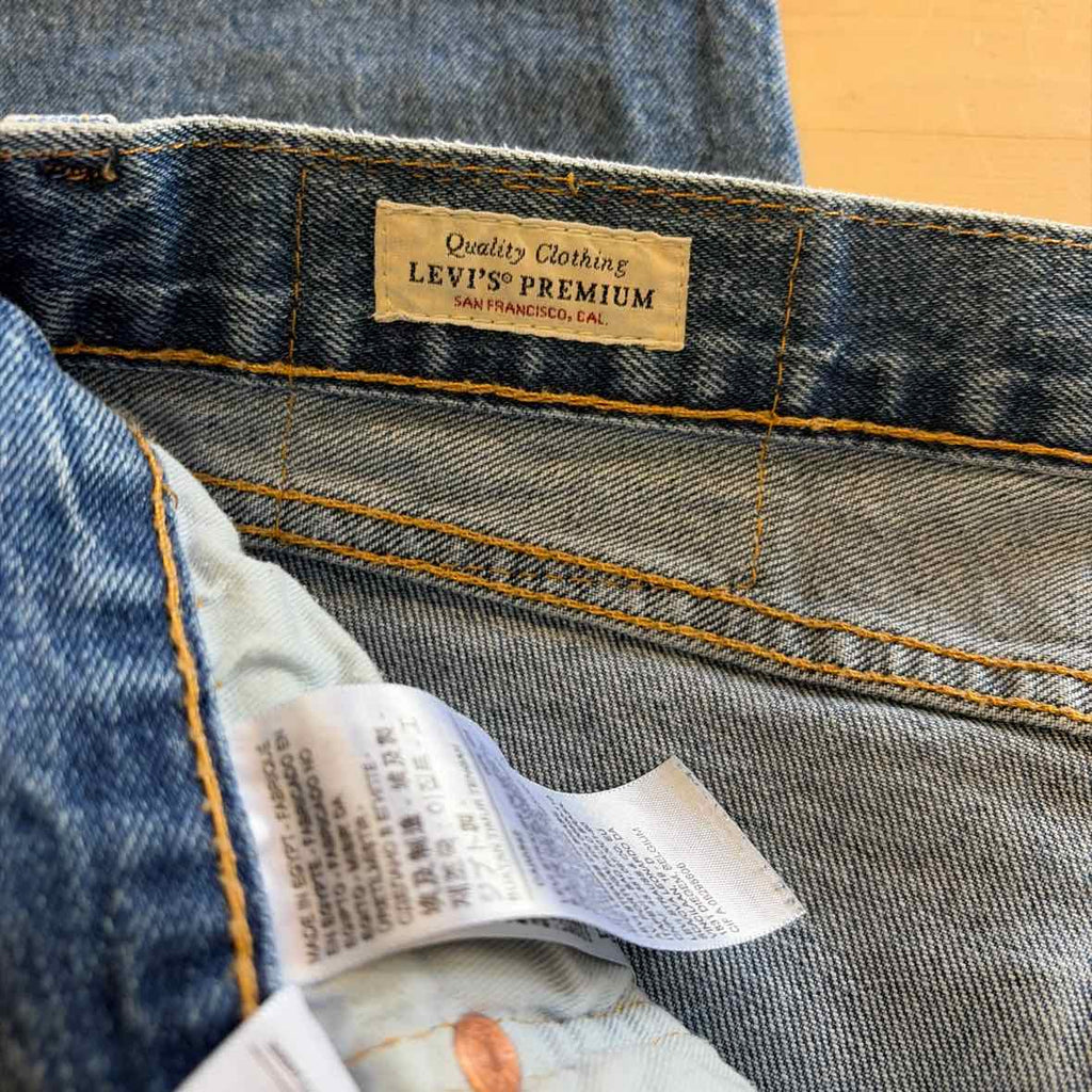 Levi's Size 36x34 Blue Preloved Jeans