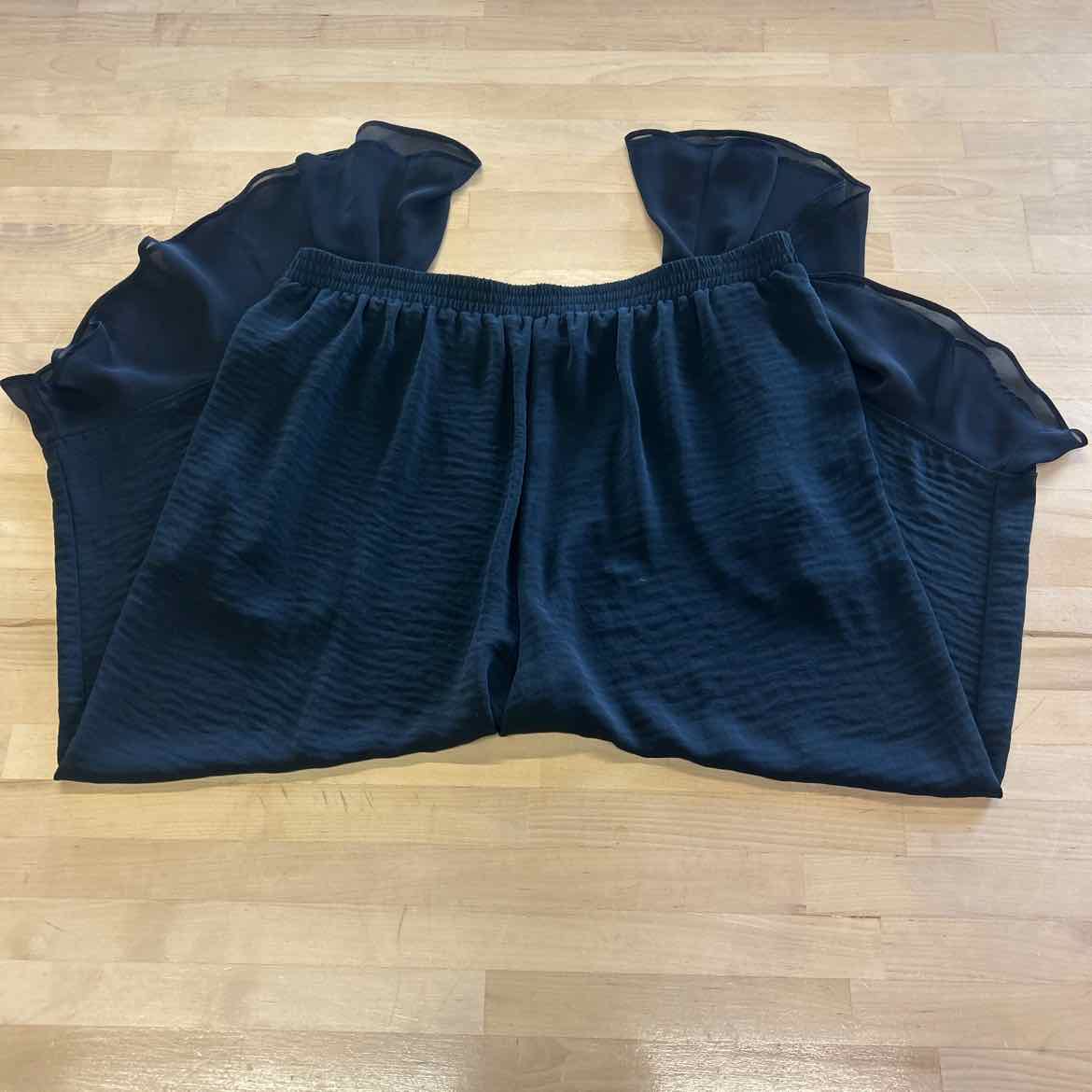 BCBGeneration Size M Black Preloved Pants