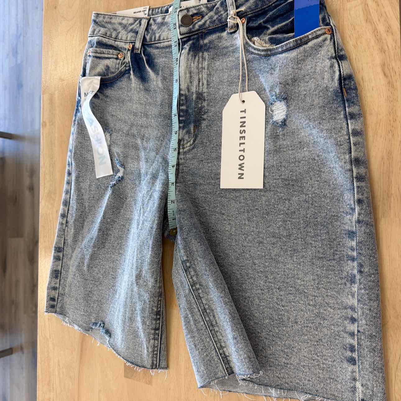 TINSELTOWN Women Size 28 Blue New Shorts High-Rise Baggy Denim Jorts
