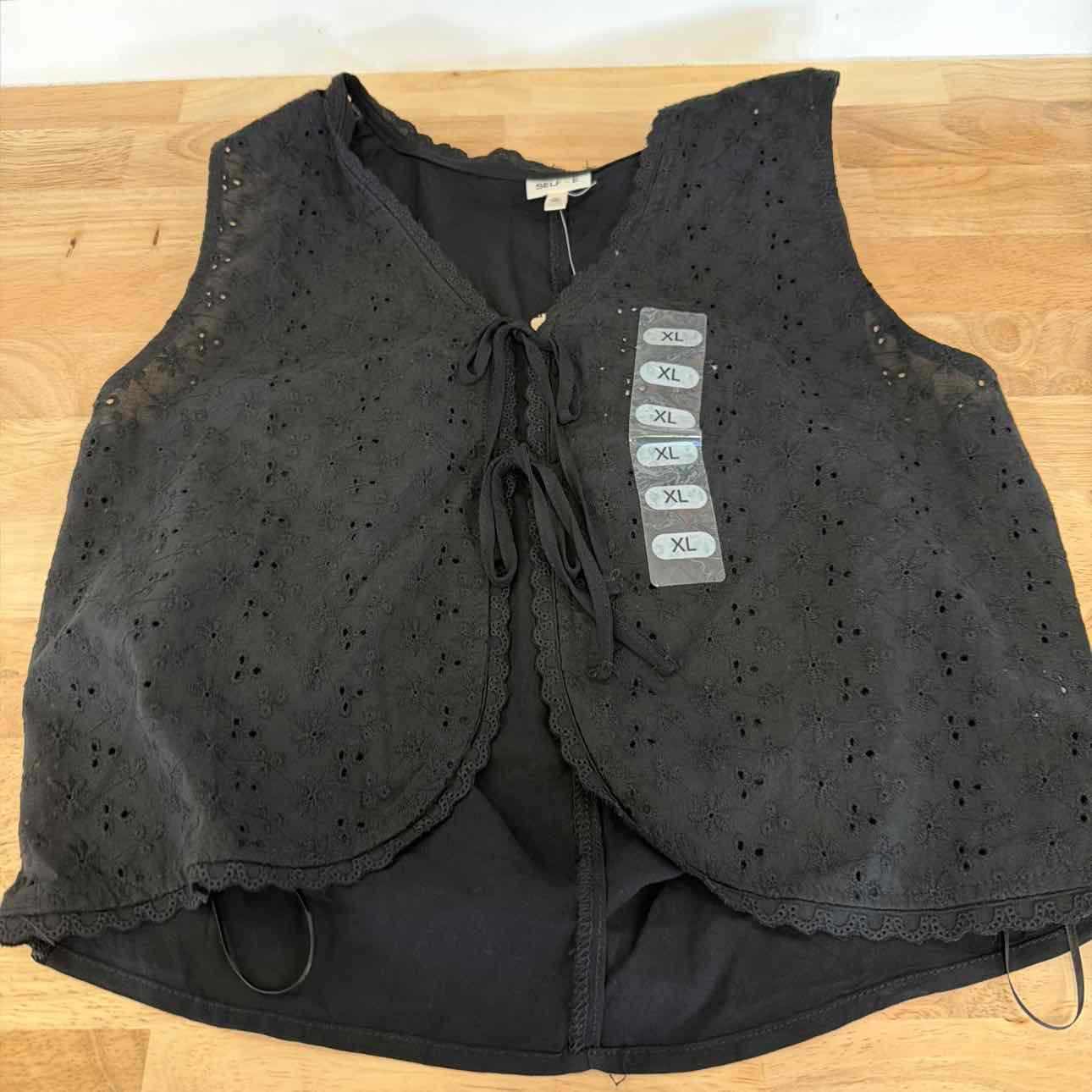 Self Esteem Juniors' Eyelet V-Neck Tie-Front Vest - Black