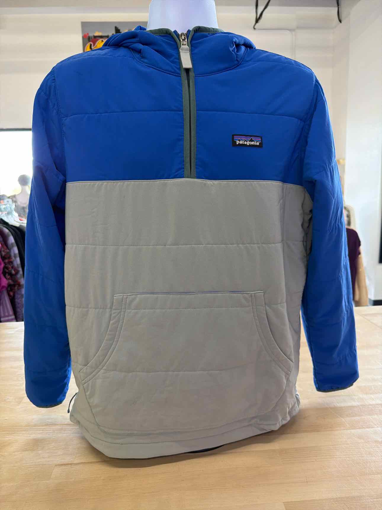 Patagonia Size M Blue MENS Jacket