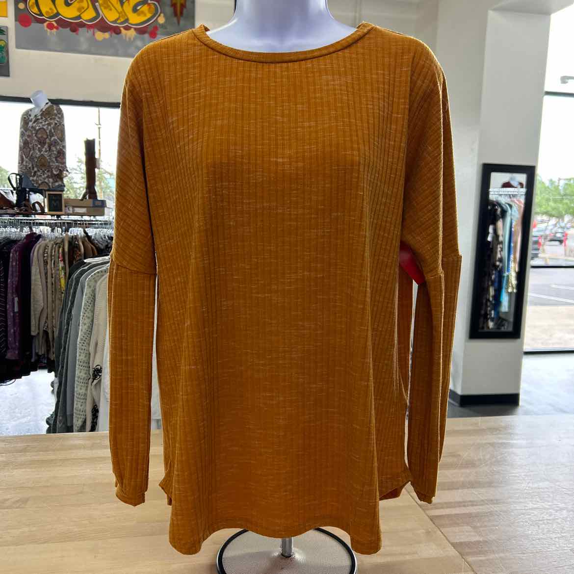Juicy Couture Size M Yellow Preloved Longsleeve