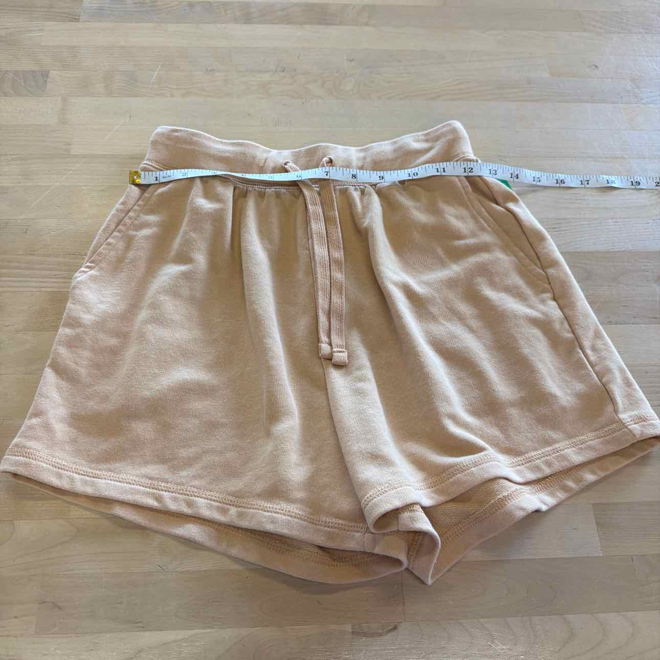 Old Navy Women Size XS Nude Preloved Shorts