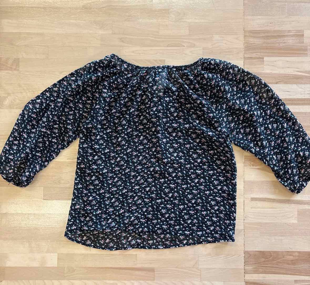Charlotte Russe Size M Black Blouse