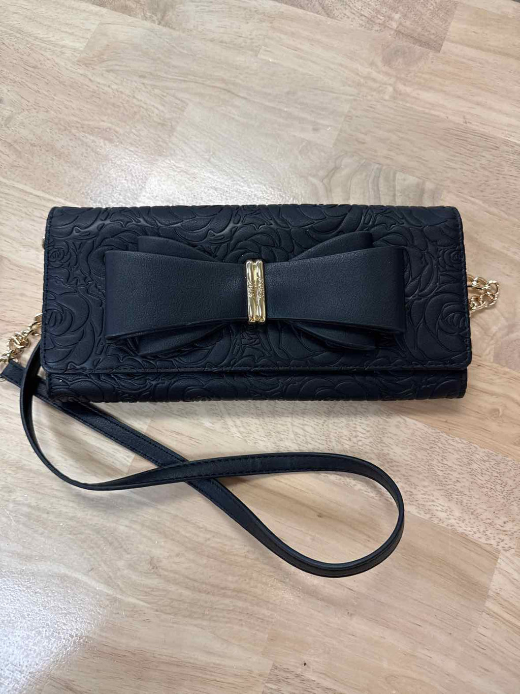 Betsey Johnson Black Crossbody Preloved Handbag