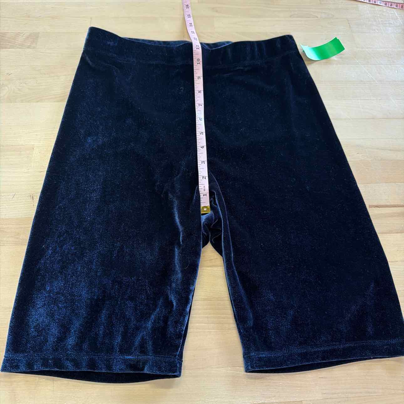 Fabletics Women Size L Red Preloved Shorts